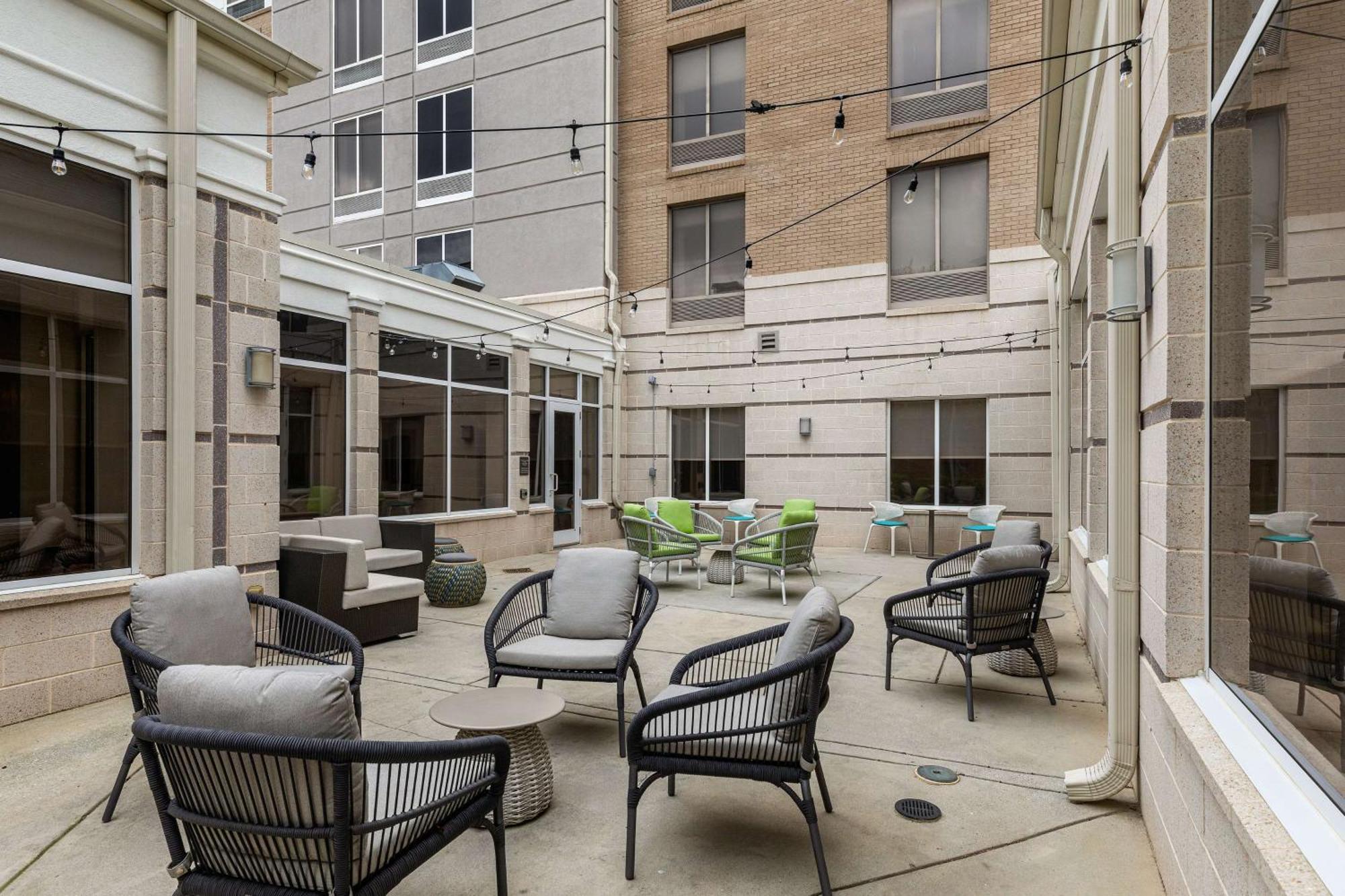 Hilton Garden Inn Atlanta East/Stonecrest Літонія Екстер'єр фото